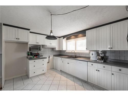 8231 Imperial Road, Aylmer, ON - Indoor Photo Showing Kitchen