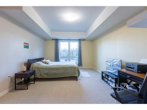 105-740 Augusta Drive, Kingston, ON - Indoor Photo Showing Bedroom