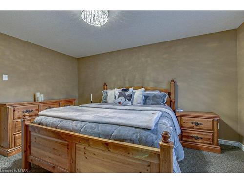 1448 Mickleborough Drive, London, ON - Indoor Photo Showing Bedroom