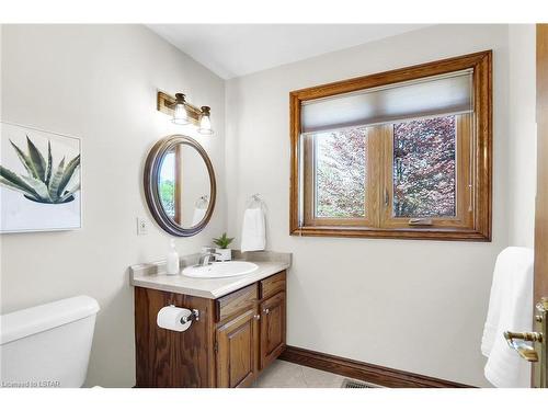 3983 Southwinds Court, London, ON - Indoor Photo Showing Bathroom