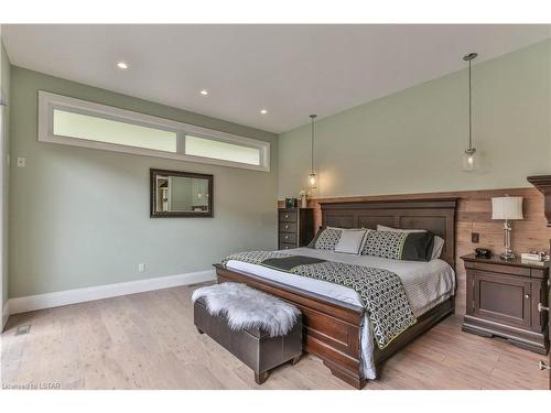 10-567 Rosecliffe Terrace, London, ON - Indoor Photo Showing Bedroom