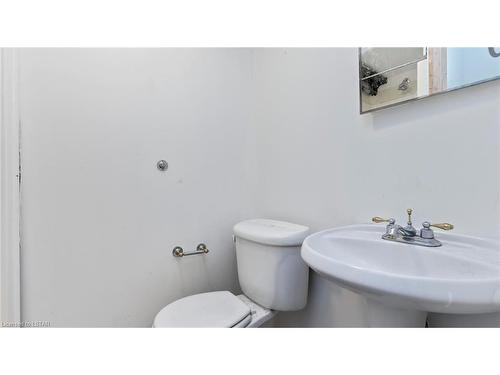 469 Highbury Avenue N, London, ON - Indoor Photo Showing Bathroom