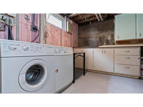 469 Highbury Avenue N, London, ON - Indoor Photo Showing Laundry Room