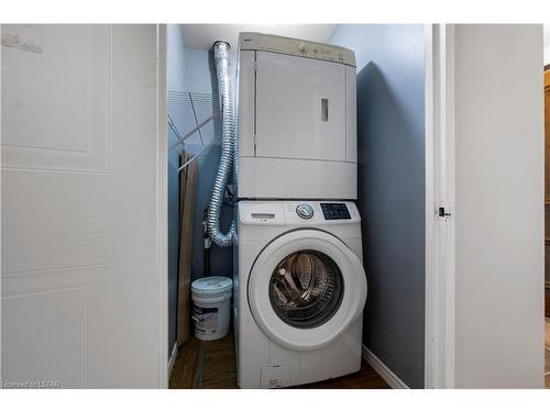 303-77 Base Line Road W, London, ON - Indoor Photo Showing Laundry Room