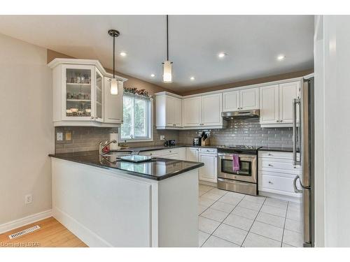 1829 Faircloth Road, London, ON - Indoor Photo Showing Kitchen