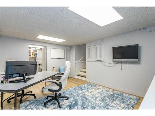 172 Wakefield Crescent, London, ON - Indoor Photo Showing Office