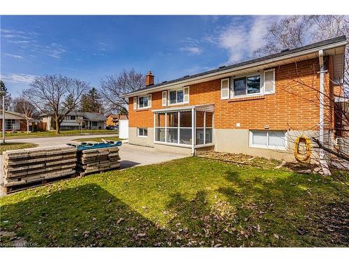 172 Wakefield Crescent, London, ON - Outdoor