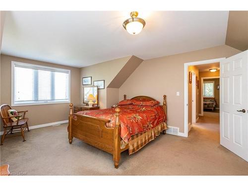 71818 Sunview Avenue, Bluewater, ON - Indoor Photo Showing Bedroom