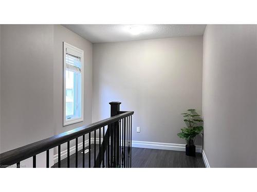 169-1061 Eagletrace Drive, London, ON - Indoor Photo Showing Other Room