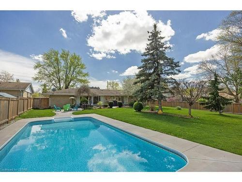 494 Commissioners Road E, London, ON - Outdoor With In Ground Pool With Backyard