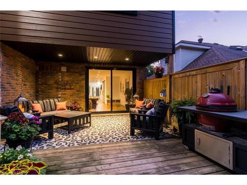 942 Wellington Street, London, ON - Outdoor With Deck Patio Veranda With Exterior