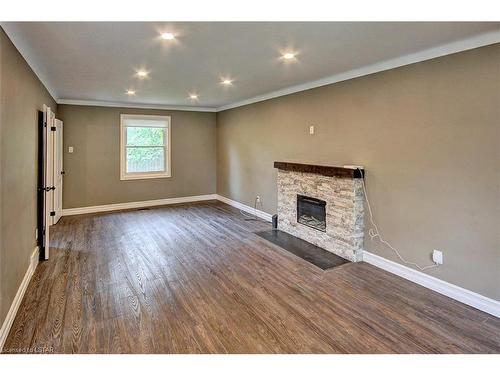 577 Middlewoods Drive, London, ON - Indoor With Fireplace