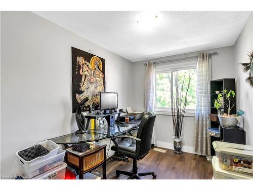 31-775 Osgoode Drive, London, ON - Indoor Photo Showing Office