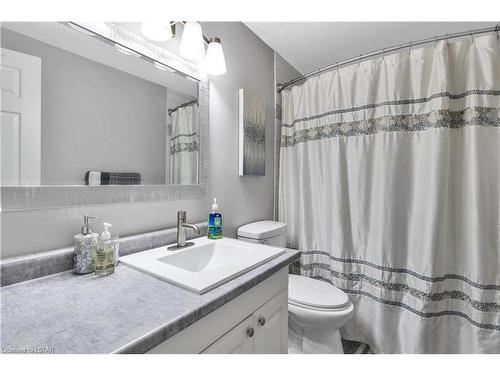 31-775 Osgoode Drive, London, ON - Indoor Photo Showing Bathroom