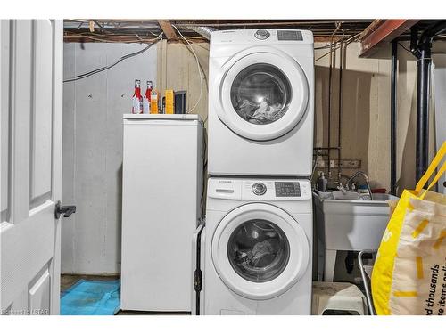 31-775 Osgoode Drive, London, ON - Indoor Photo Showing Laundry Room
