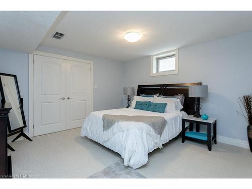 8-1 St Johns Drive, Arva, ON - Indoor Photo Showing Bedroom