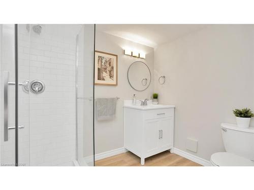 277 Ferndale Avenue, London, ON - Indoor Photo Showing Bathroom