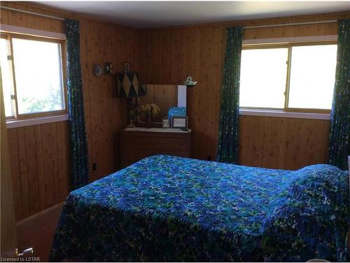 421 Warner Bay Road, Northern Bruce Peninsula, ON - Indoor Photo Showing Bedroom