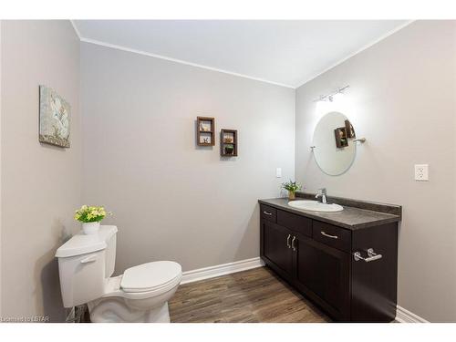 52 James Avenue, Tillsonburg, ON - Indoor Photo Showing Bathroom