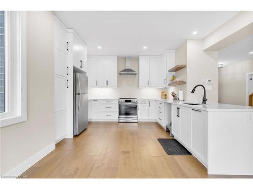 1619 Upper West Avenue, London, ON - Indoor Photo Showing Kitchen With Upgraded Kitchen