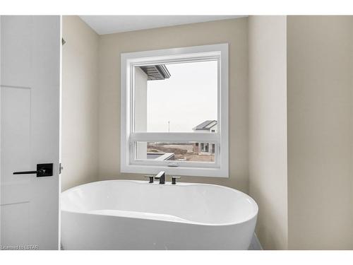 1619 Upper West Avenue, London, ON - Indoor Photo Showing Bathroom