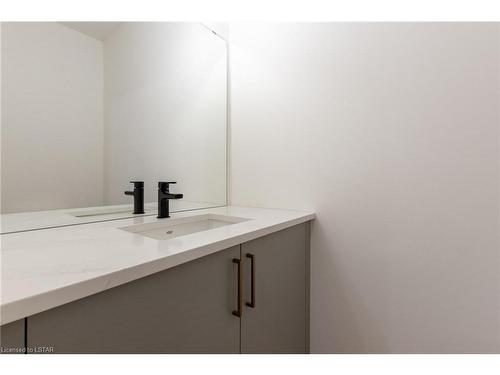 1631 Upper West Avenue, London, ON - Indoor Photo Showing Bathroom