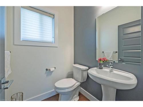 1387 Dyer Crescent, London, ON - Indoor Photo Showing Bathroom
