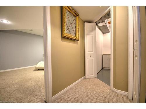 673 Woodcrest Boulevard, London, ON - Indoor Photo Showing Other Room