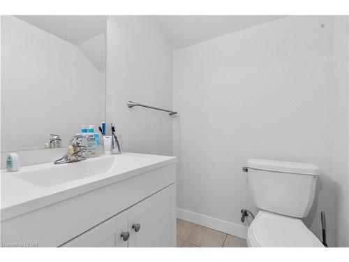 76-1600 Culver Drive, London, ON - Indoor Photo Showing Bathroom