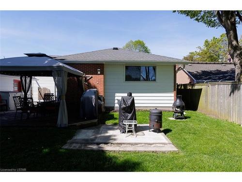 334 Regal Drive, London, ON - Outdoor With Exterior