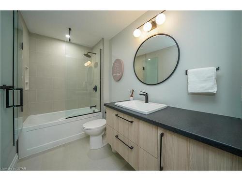 12 Warwick Avenue, Grand Bend, ON - Indoor Photo Showing Bathroom