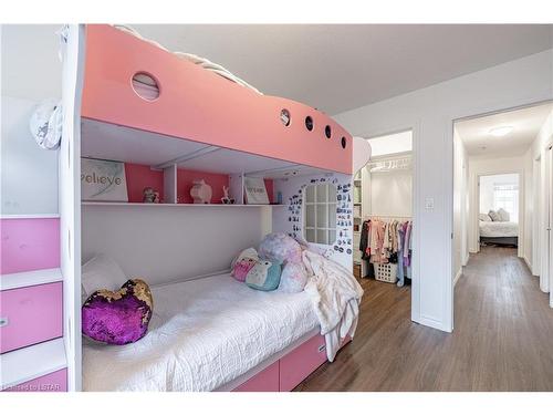 858 Silverfox Crescent, London, ON - Indoor Photo Showing Bedroom