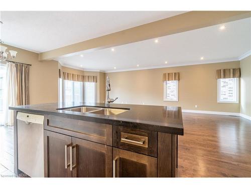 2087 Cherrywood Trail, London, ON - Indoor Photo Showing Kitchen With Double Sink