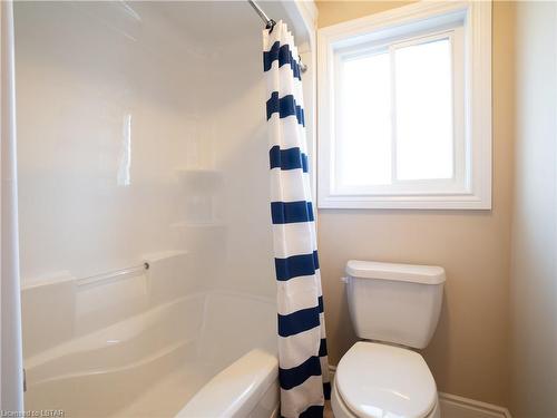 2087 Cherrywood Trail, London, ON - Indoor Photo Showing Bathroom
