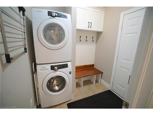 599 Garibaldi Avenue, London, ON - Indoor Photo Showing Laundry Room