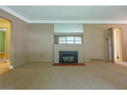 391 Lynden Crescent, London, ON - Indoor With Fireplace