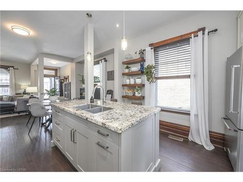 126 Inkerman Street, London, ON - Indoor Photo Showing Kitchen With Double Sink With Upgraded Kitchen