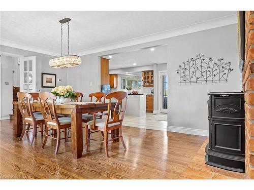 2274 Sunningdale Road W, London, ON - Indoor Photo Showing Dining Room