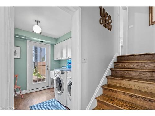 2274 Sunningdale Road W, London, ON - Indoor Photo Showing Laundry Room