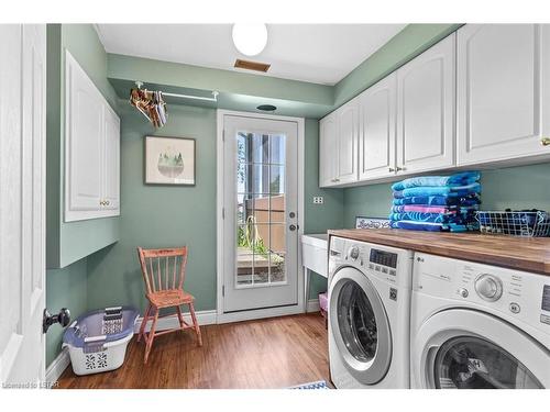 2274 Sunningdale Road W, London, ON - Indoor Photo Showing Laundry Room