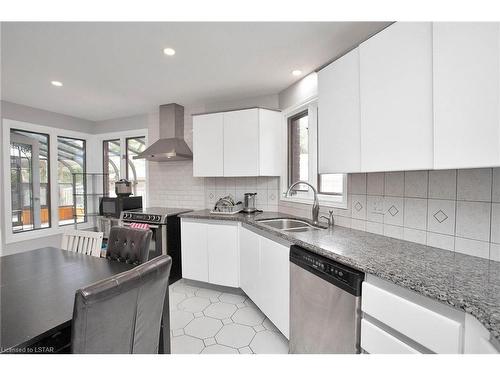 2 Deer Valley Crescent, London, ON - Indoor Photo Showing Kitchen With Double Sink