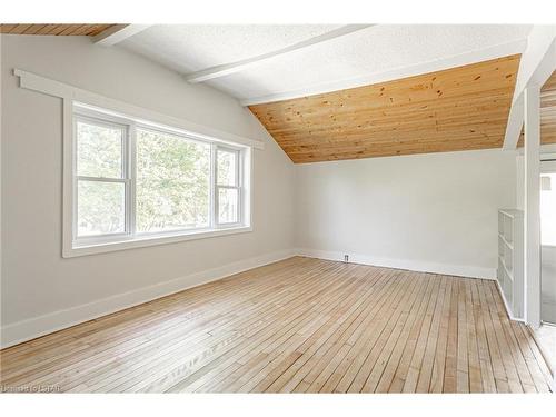 379 Central Avenue, London, ON - Indoor Photo Showing Other Room