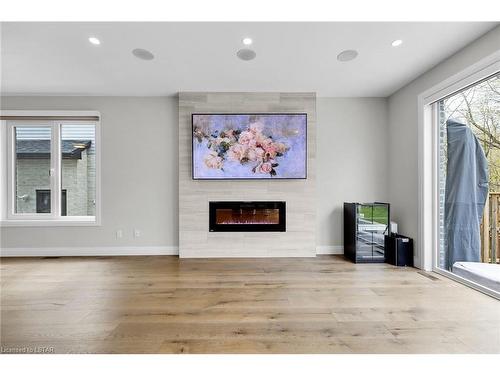 2288 Red Thorne Avenue, London, ON - Indoor Photo Showing Living Room With Fireplace