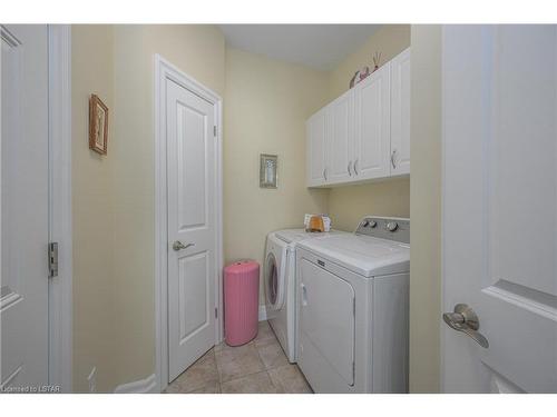 193-3278 Colonel Talbot Road, London, ON - Indoor Photo Showing Laundry Room
