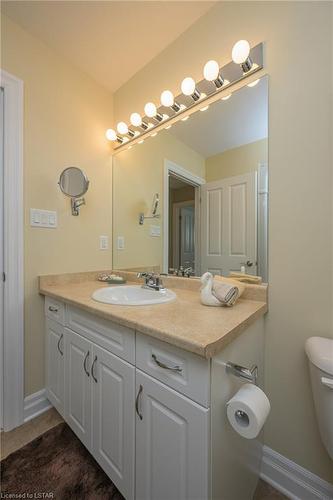 193-3278 Colonel Talbot Road, London, ON - Indoor Photo Showing Bathroom