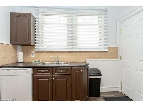 24 Flora Street, St. Thomas, ON - Indoor Photo Showing Kitchen With Double Sink