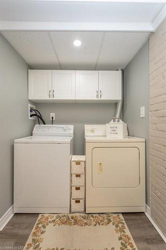 24 Flora Street, St. Thomas, ON - Indoor Photo Showing Laundry Room