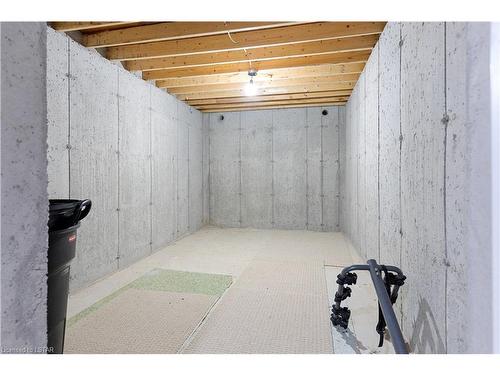 968 Medway Park Drive, London, ON - Indoor Photo Showing Basement
