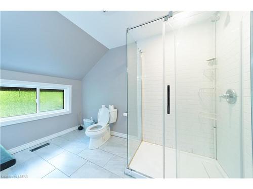 291 Steele Street, London, ON - Indoor Photo Showing Bathroom
