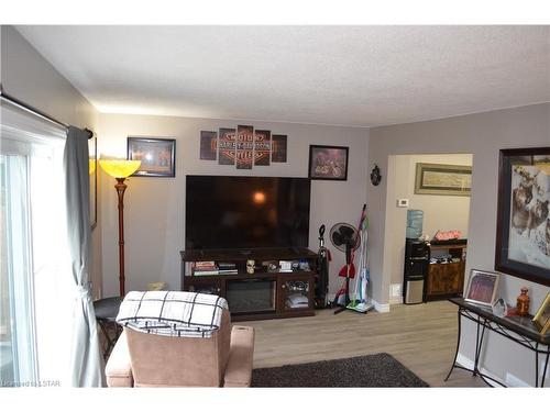 33-470 Second Street, London, ON - Indoor Photo Showing Other Room